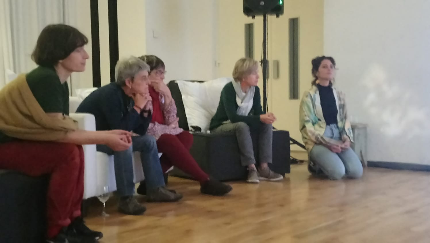 Conferencia performativa /juego en Aperitifak de Centro Huarte, Navarra. Como parte de la residencia OB-SKENA 2018.